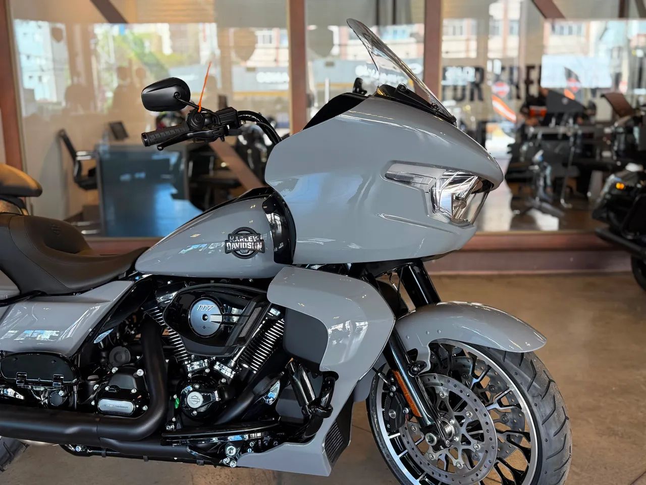 Harley-Davidson Road Glide Limited  - Foto 3