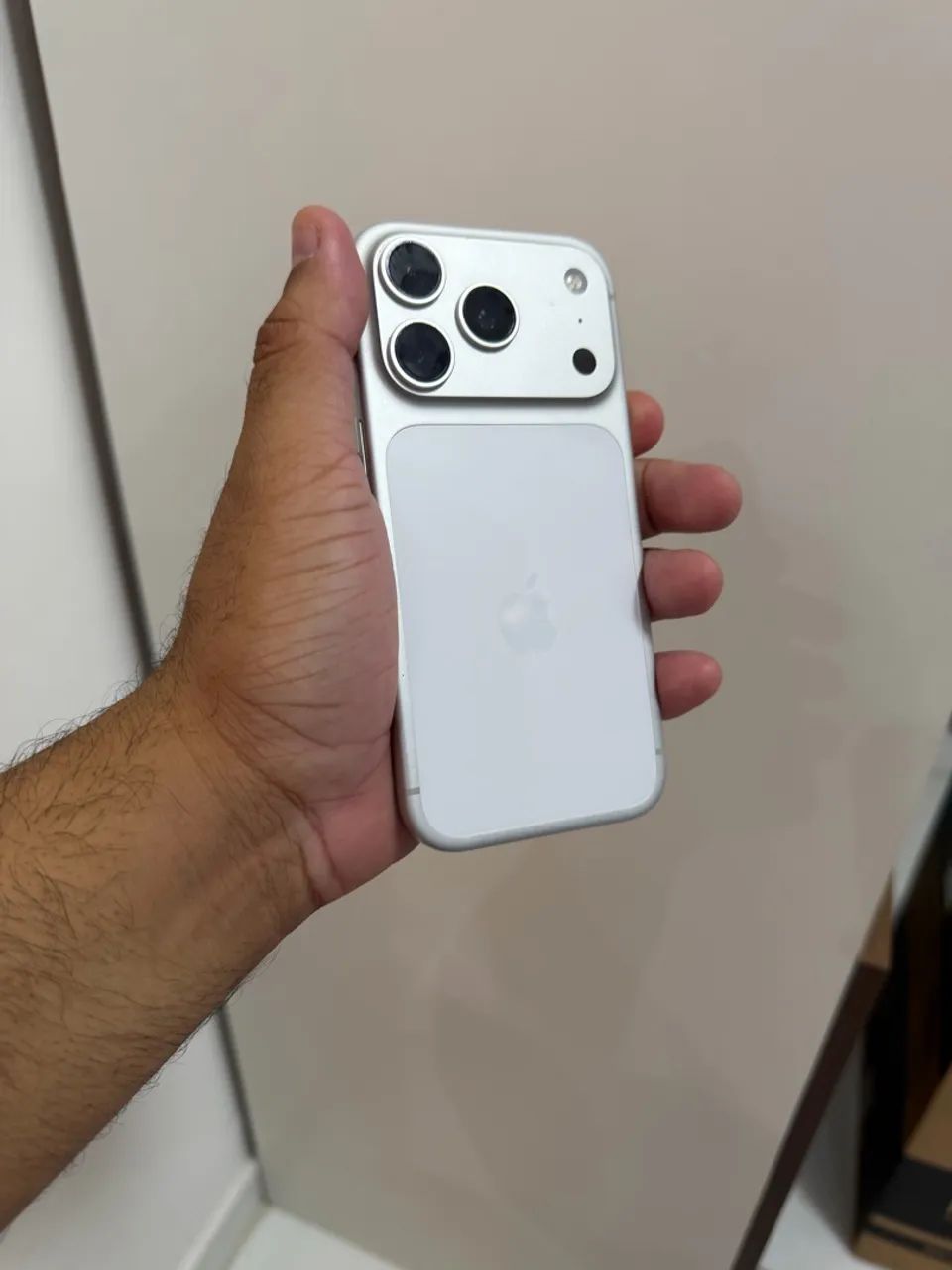 iPhone 16 pro  - Foto 2