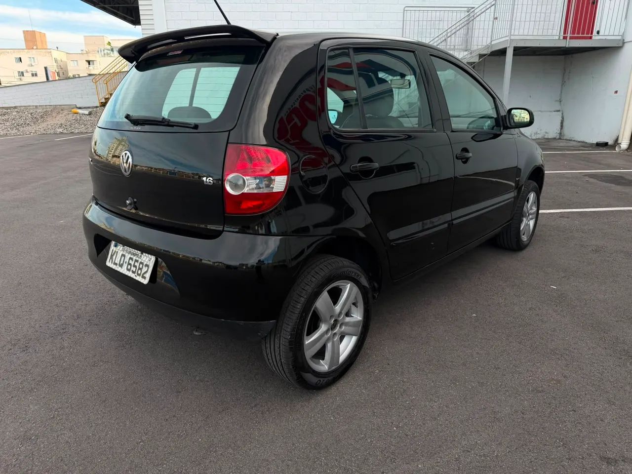 Volkswagen Fox Plus 1.6mi/ 1.6mi Total Flex 8V 4P 2009 - Foto 3