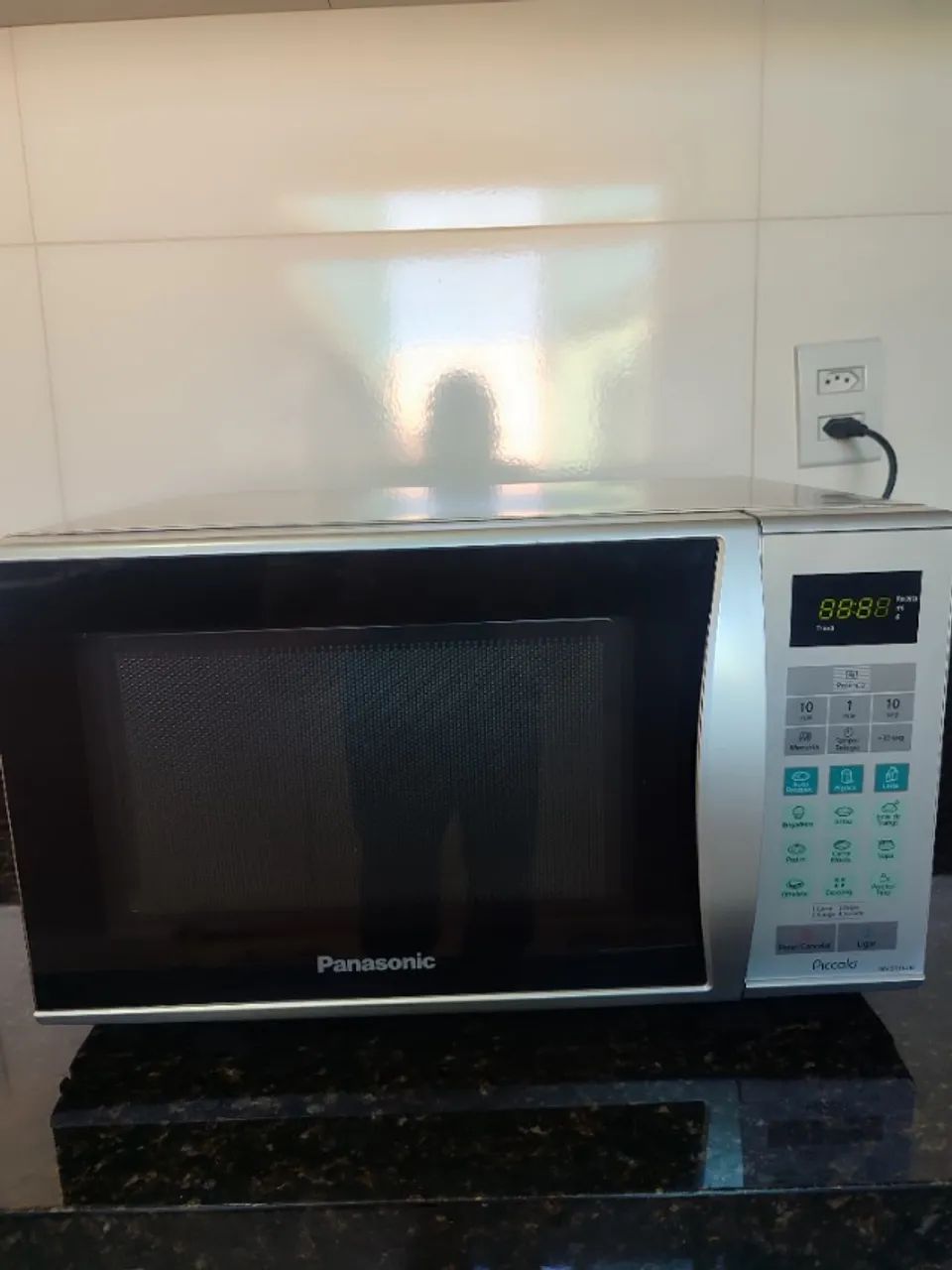 Microondas Panasonic 28 litros. - Foto 2