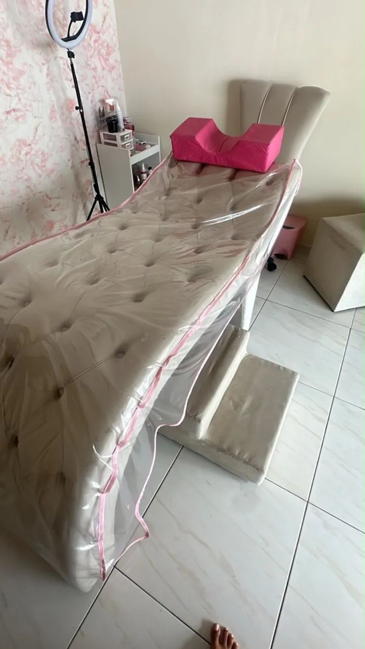 Vendo maca para cílios e sobrancelhas 