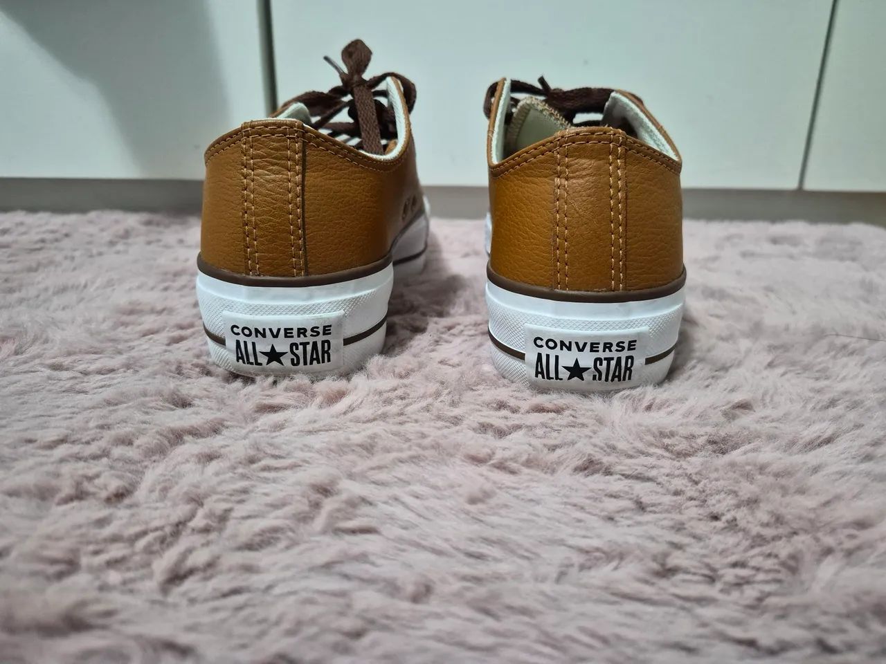 Tenis all star marrom couro - Foto 3