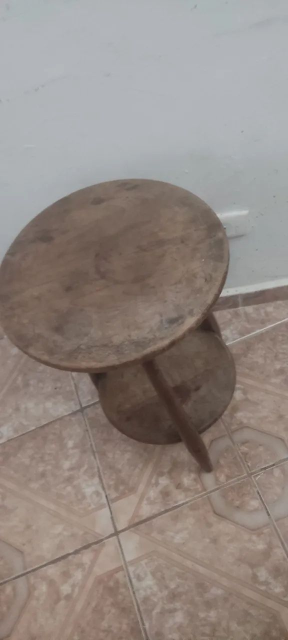 Mesa de canto redonda 