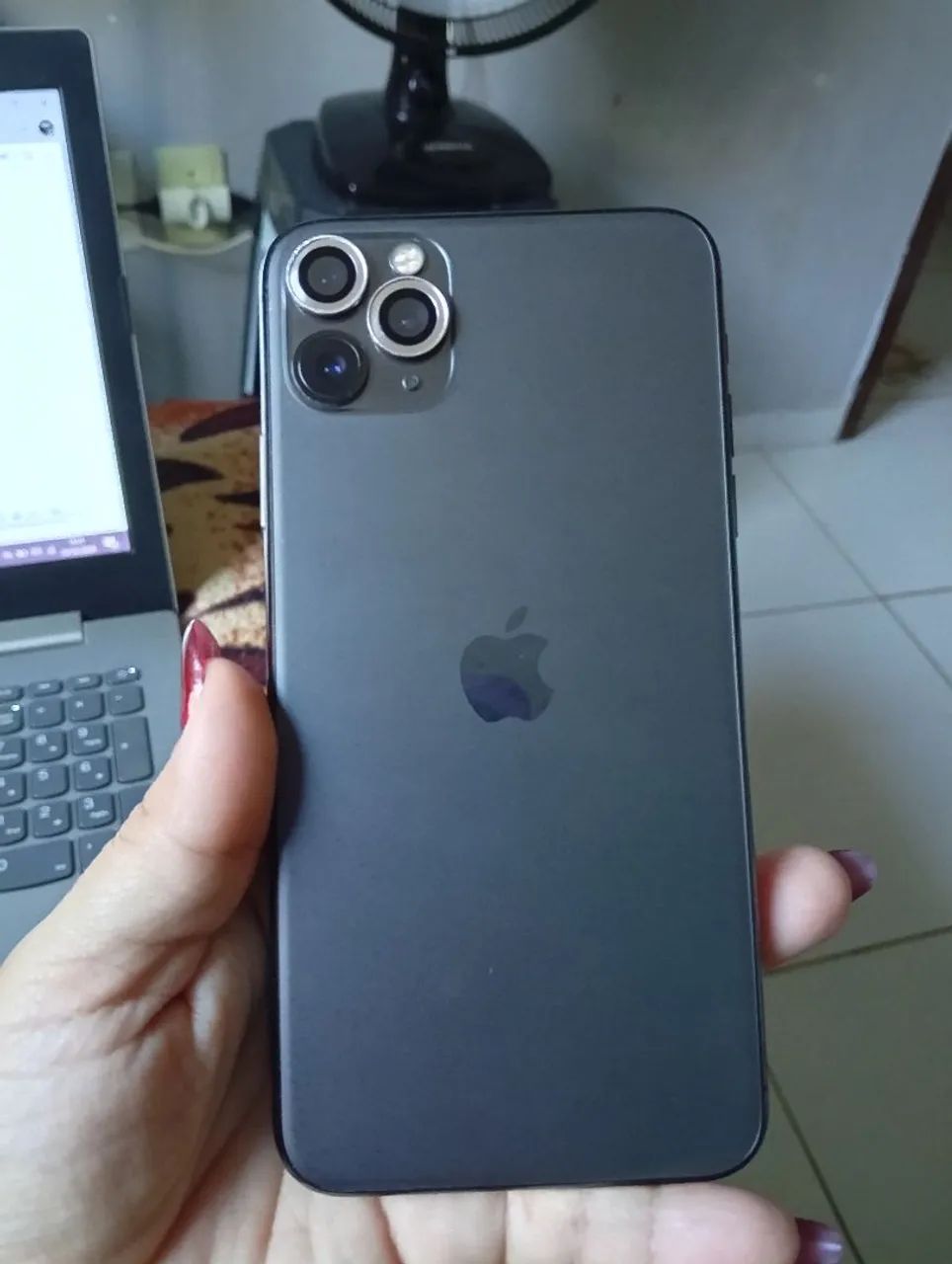 iPhone 11 Pro Max 64GB. Ótimo estado<br>