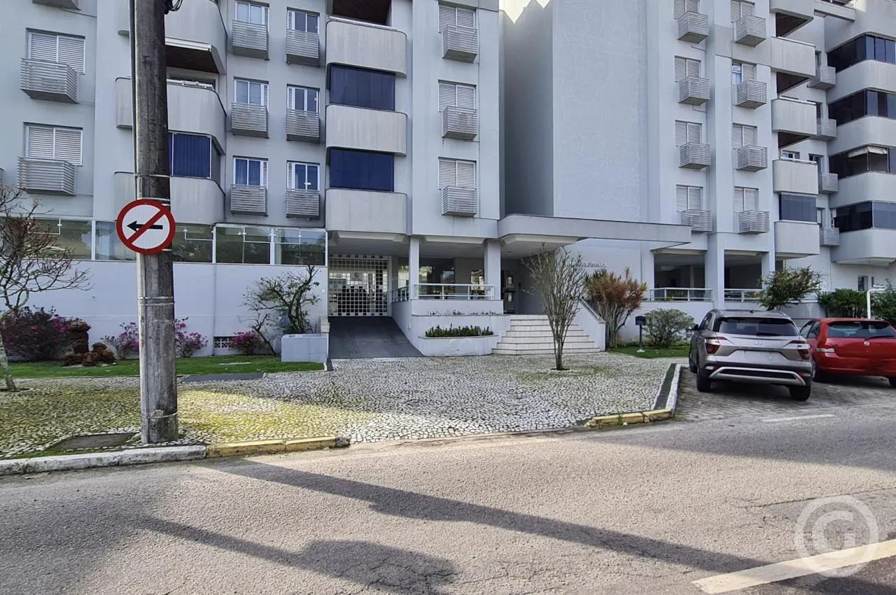Apartamento mobiliado com sacada em Jurerê Internacional - Foto 2