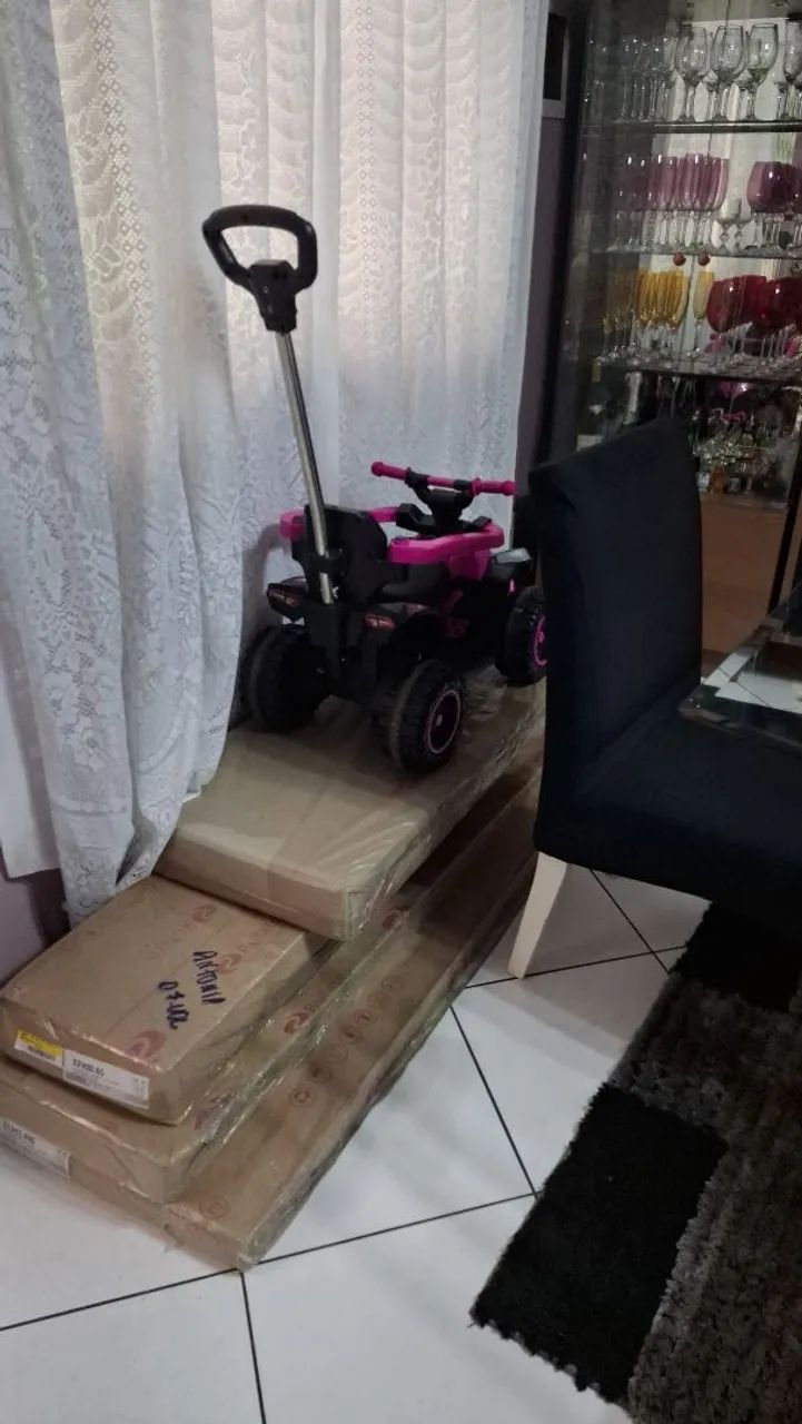 Guarda roupa novo na caixa