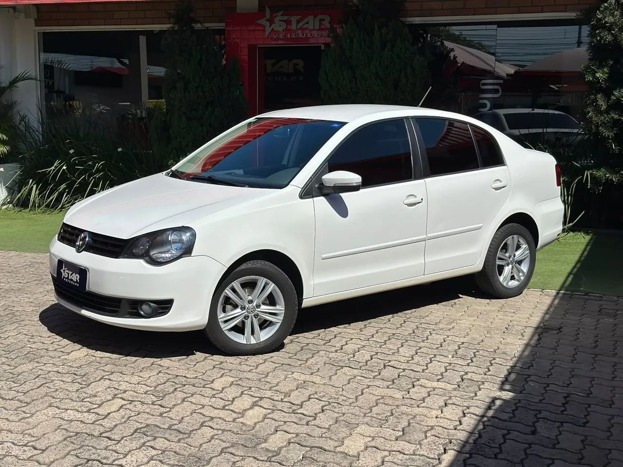 Volkswagen Polo SPORTLINE I MOTION 1.6 T.FLEX 5P 2012