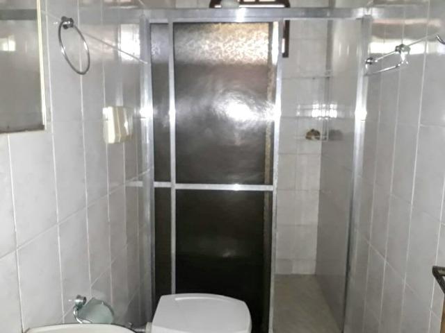 Vendo duas casas completas no mesmo lote, aprox. 700 metros da praia - Foto 9