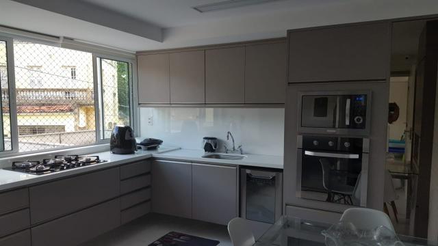 CApipucos - Casa à venda em Apipucos, 4 quartos, sendo 3 suítes, em Apipucos