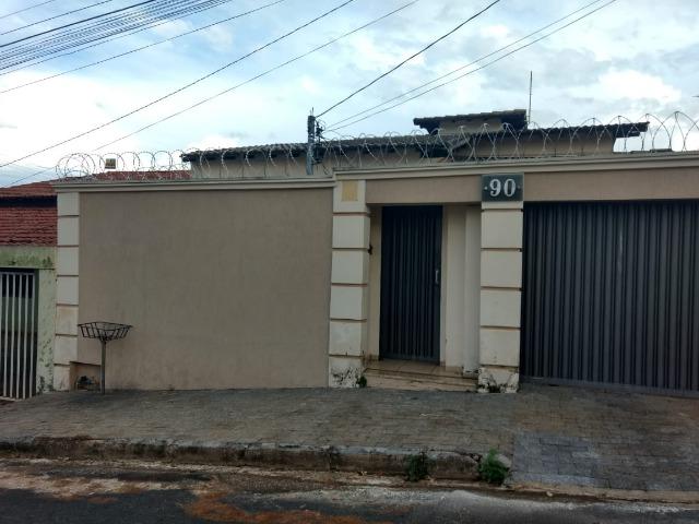 Casa em Araxá, bairro Urciano lemos - Foto 2