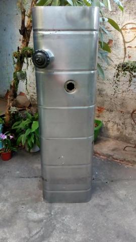 Tanque de combustível para caminhão