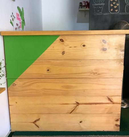 Balcão lojista em Pinus