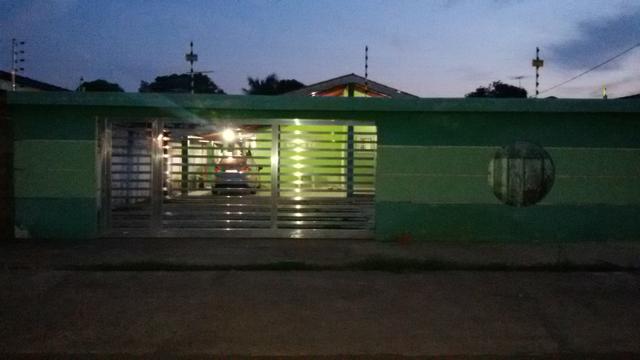 Casa com 2/4 área nobre Jardim felicidade 1 - Foto 2