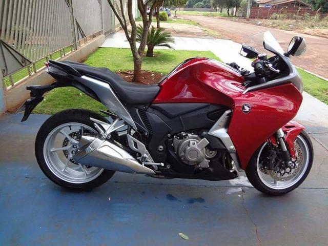 VFR 1200f - Foto 3