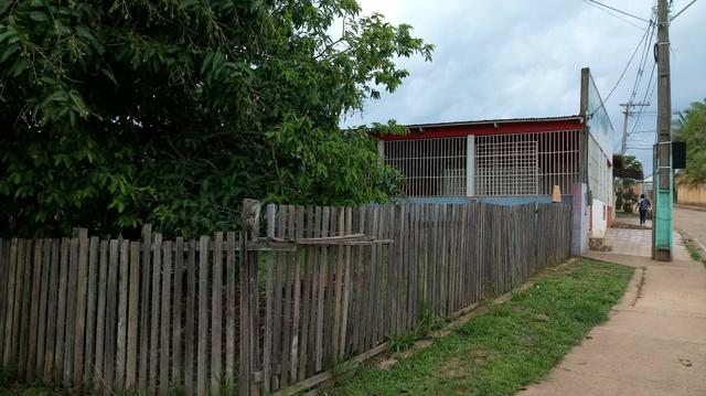 Ponto comercial e dois ap com 2 quartos - Foto 2