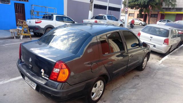 Clio sedan completo 03/04 todos doc desde zero muito inteiro doc ok com GNV
