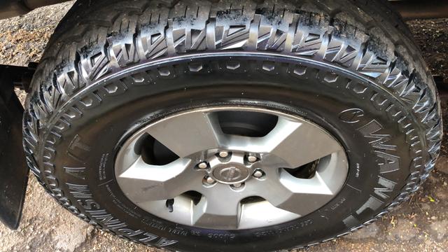 Frontier 2013 attack diesel pneus novos periciada super conservada - Foto 11