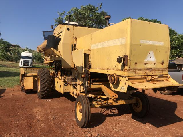 Colhedeira New holland 5050