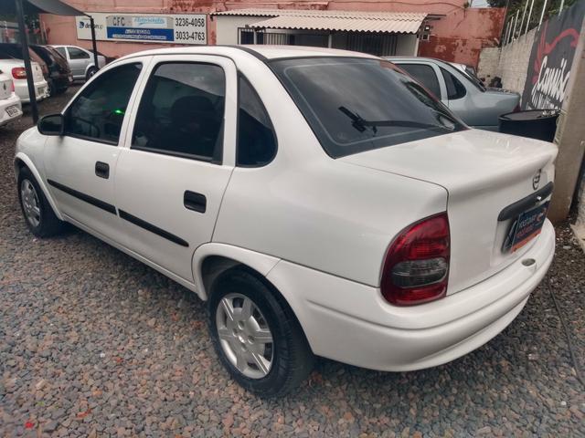 Corsa classic 2005 ar condicionado + alcool original - Foto 2