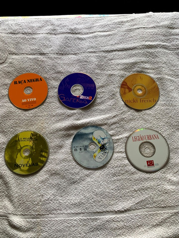 Os melhores Cds antigos - Oportunidade única = R$18,00 - Foto 2