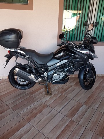 SUZUKI V-STRON 650 A MODELO 2020 IMPECÁVEL