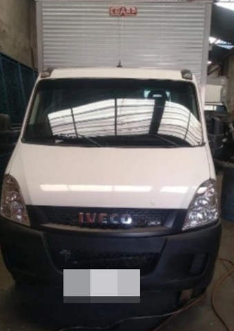 IVECO DAILY 2017 BAU CARGA SECA