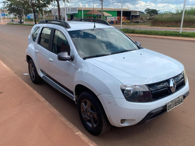 DUSTER 2.0 4X4 TECHROAD 2014
