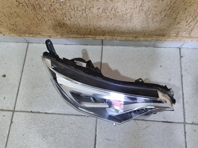 Farol direito Rav4 17/19 Original - Foto 3