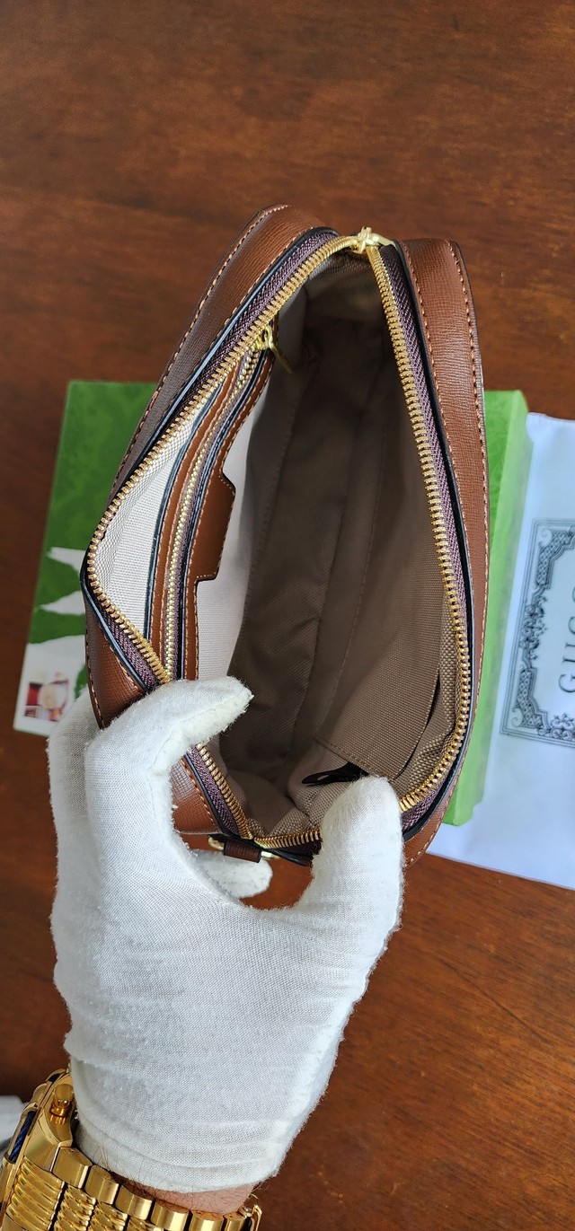 Bolsa Gucci Transversal em canvas GG - Foto 5