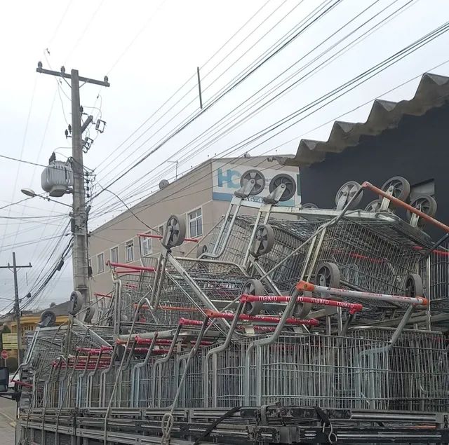 Vendo lote 40ud Carrinho plataforma atacado para reforma 