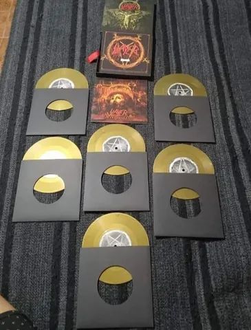 Slayer Box com 6 Compactos de vinil GOLD raro - Foto 3