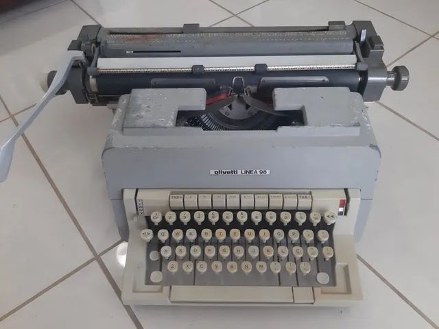 MÁQUINA DATILOGRAFICA OLIVETTI LINEA 98 - Foto 2