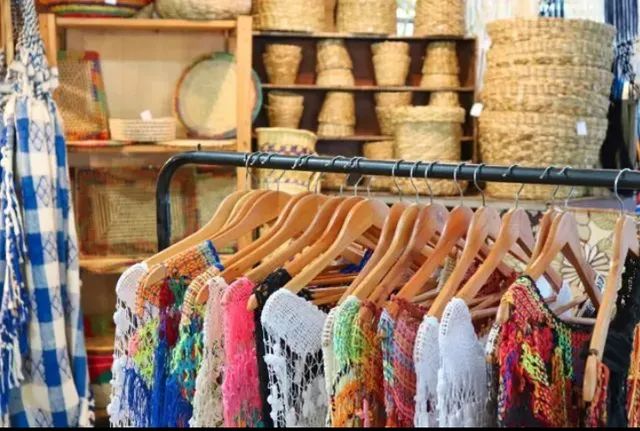 Saída de praia em renda de filé