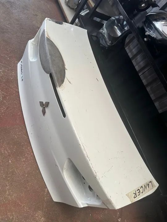 Tampa traseira Mitsubishi Lancer 2011 2019 