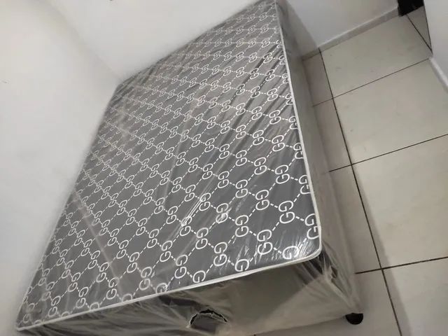 Cama de casal novas de fábrica 