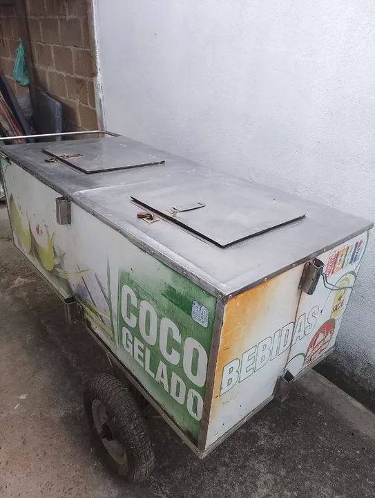 Carrinho de coco ou bebidas