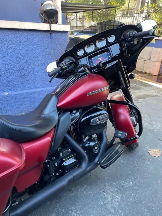 Harley Davidson  STREET GLIDE 114
