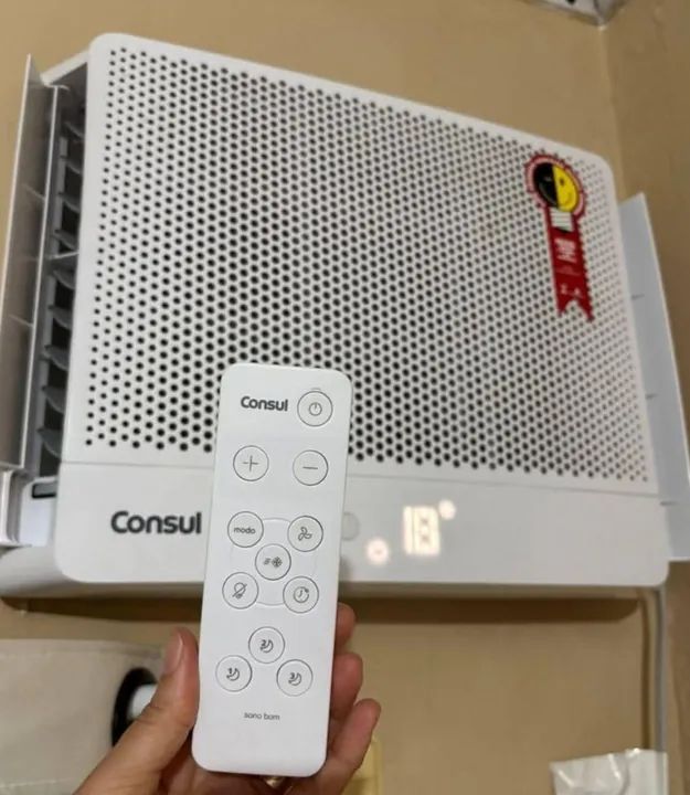 Ar condicionado digital 10000 btu 127v com baixo consumo de energia Classe A  - Foto 2