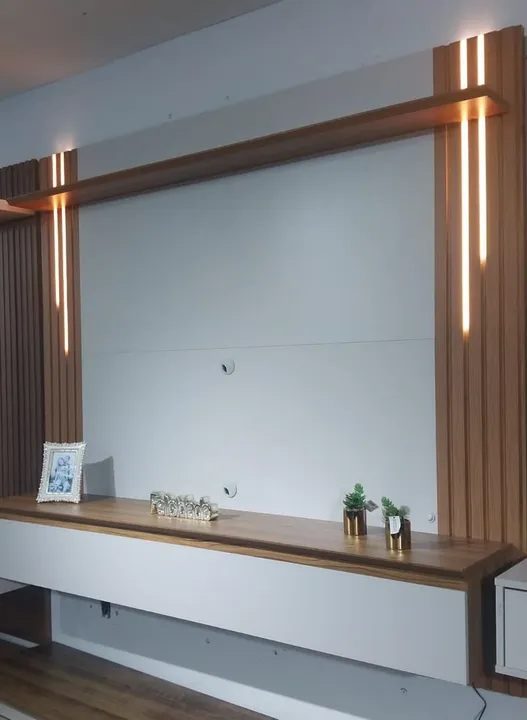 NT-1345 / PAINEL HOME PARA TV ATÉ 65 POLEGADAS RIPADO 1 PORTA