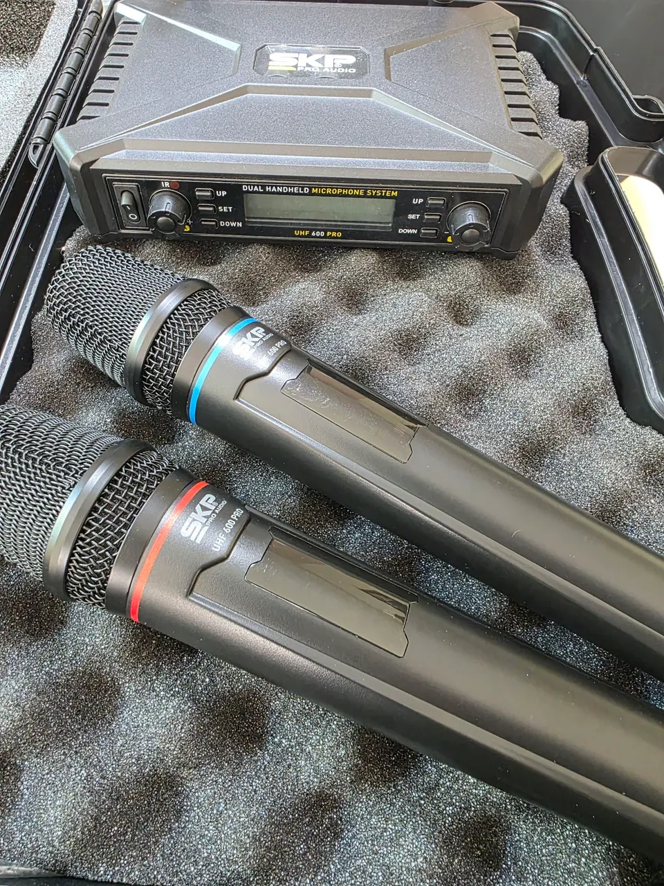 Microfone Sem Fio SKP UHF 600 Pro