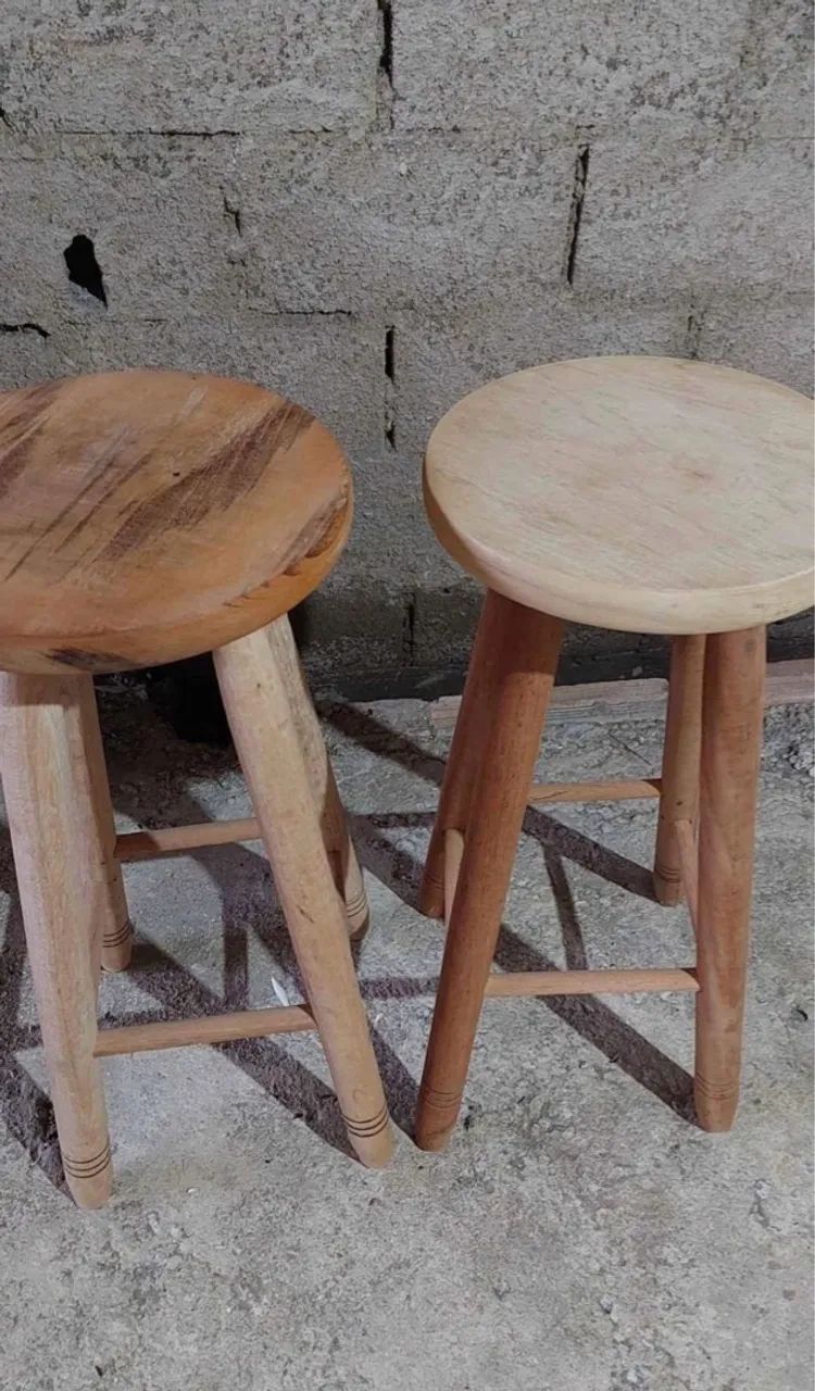 Banquetas de madeira rústicas novas cada 
