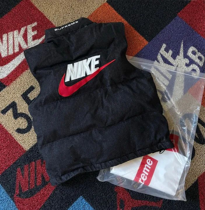 Supreme x Nike Colete Jeans Indigo preto