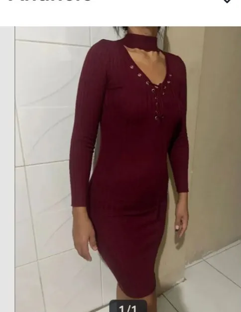 Vestido Manga Longa Bordô com Detalhes