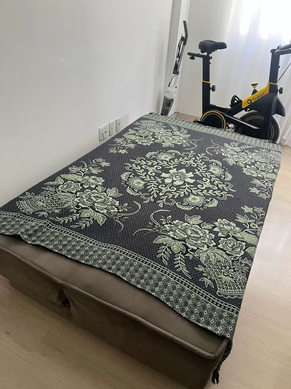 Used gray sofa bed64595870795650121