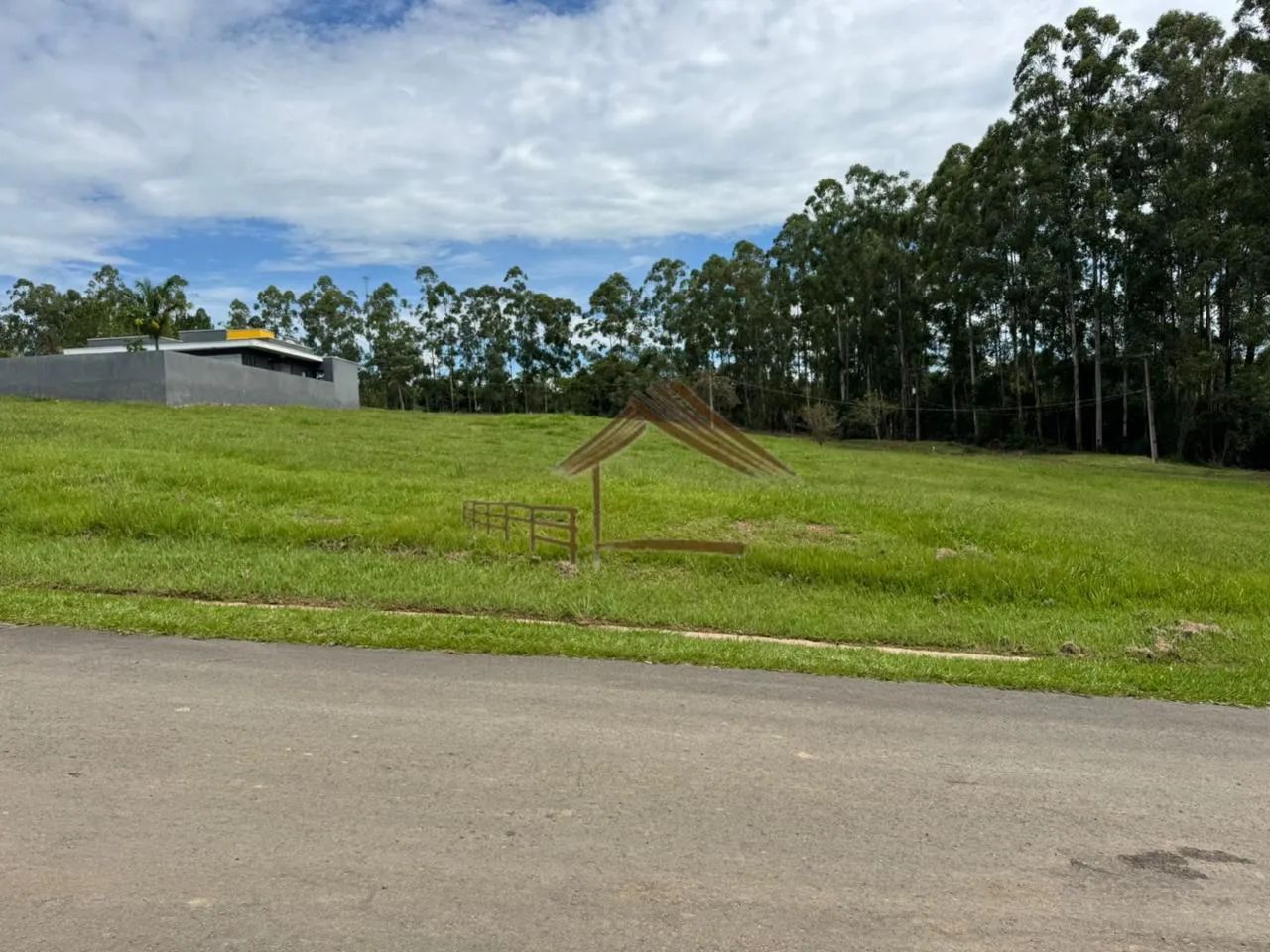 Terreno a venda no Ninho Verde 1, frente para o asfalto, total de 422 m² - Foto 6