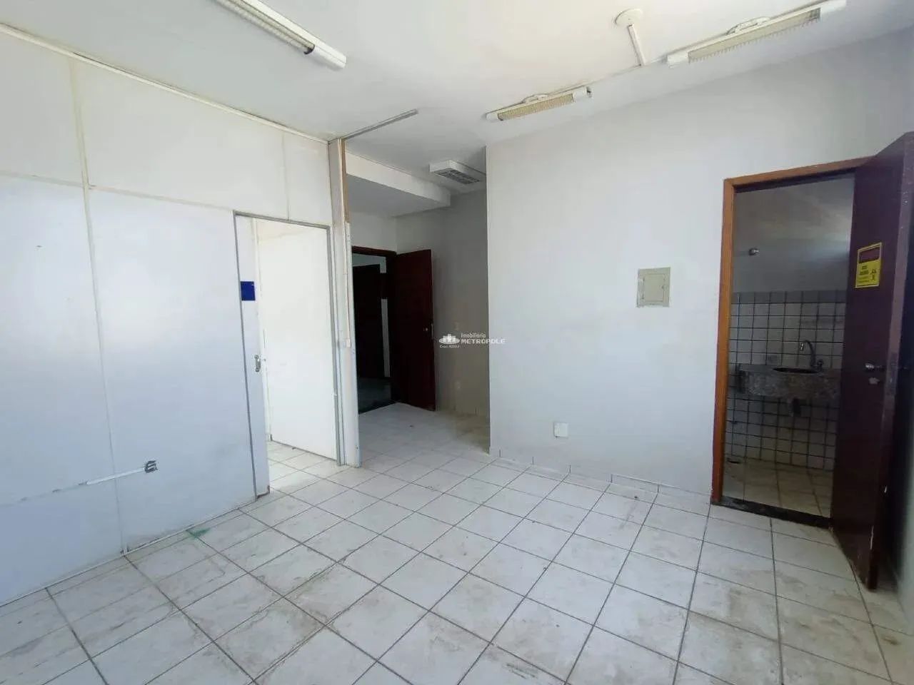 EDIFÍCIO CENTRO MEDICO DIRCEU ARCOVERDE -BAIRRO: CENTRO - Foto 2
