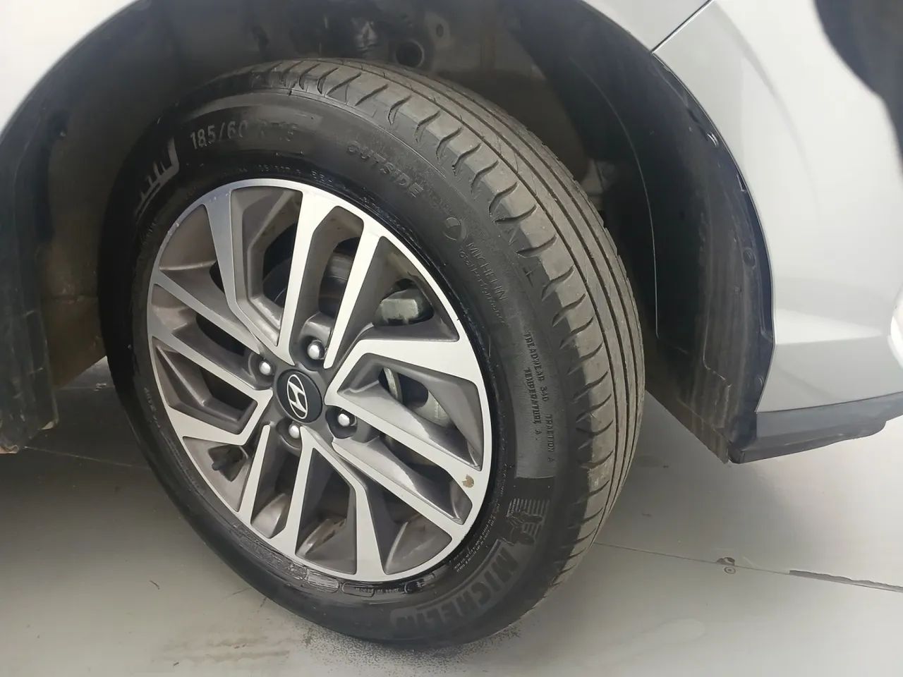 Hyundai HB20 Limited 1.0 Flex 12V Mec., foto 13 de 18