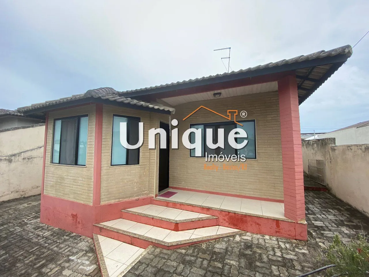 Excelente casa linear em condomínio!