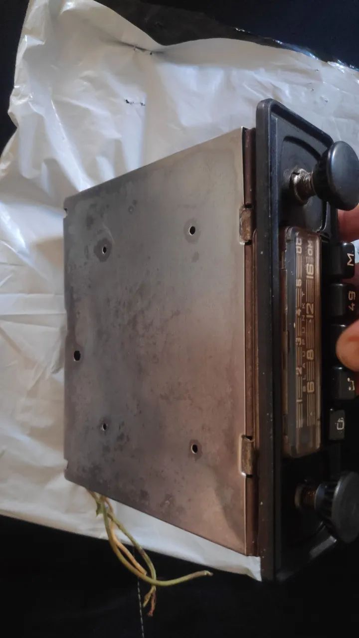 Rádio Vintage Blaupunkt ano 70 no estado três faixas AM - Foto 5
