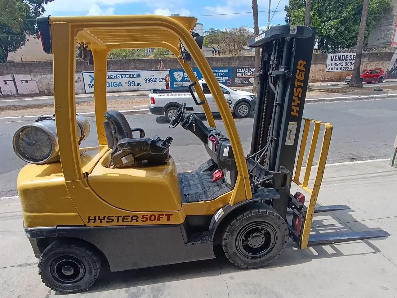 Empilhadeira Hyster 50FT - Ano 2010 - Triplex - Revisada e Pronta para Trabalhar - Foto 3